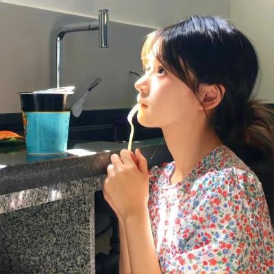 此刻姬情