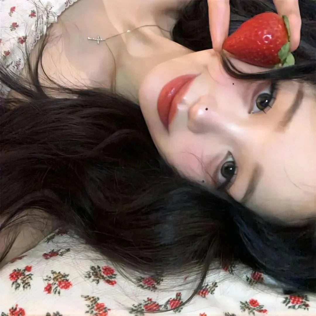 美女和液体人