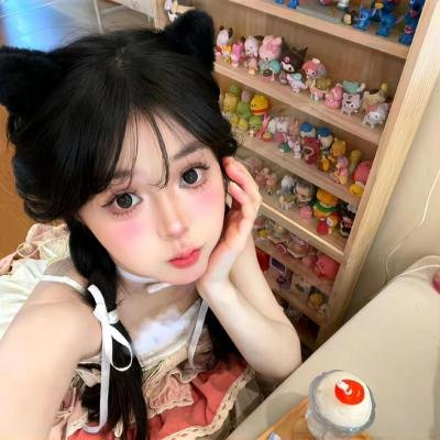 我和他都是新郎。